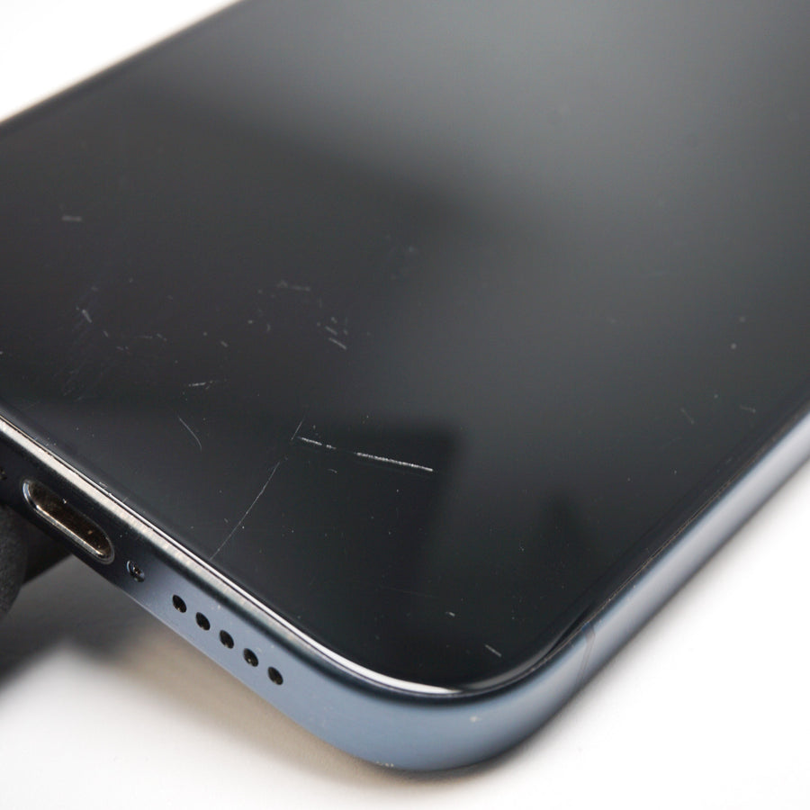 Close-up condition photograph of this exact iPhone